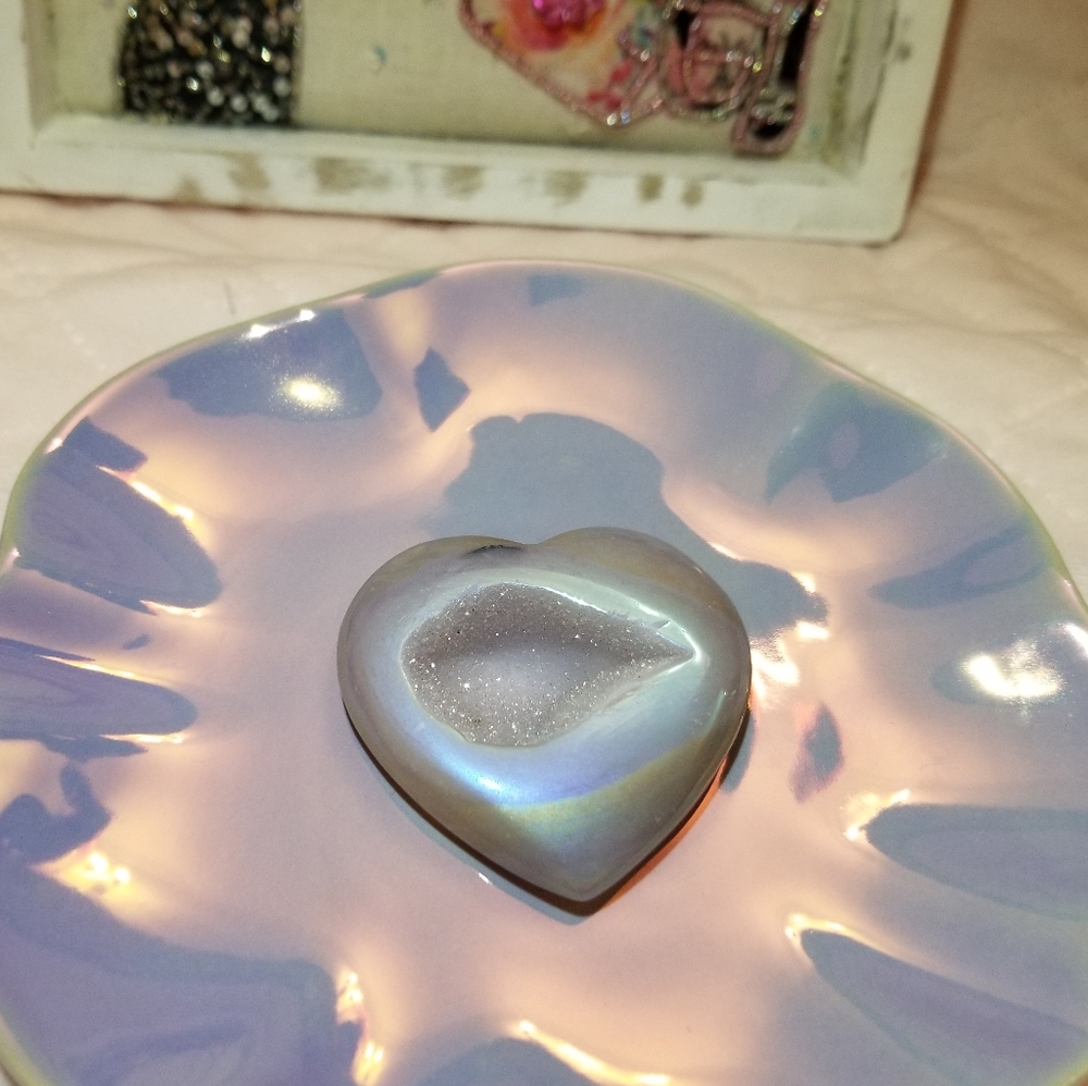 Aura Druzy Agate Heart love rare dreamy lilac purple